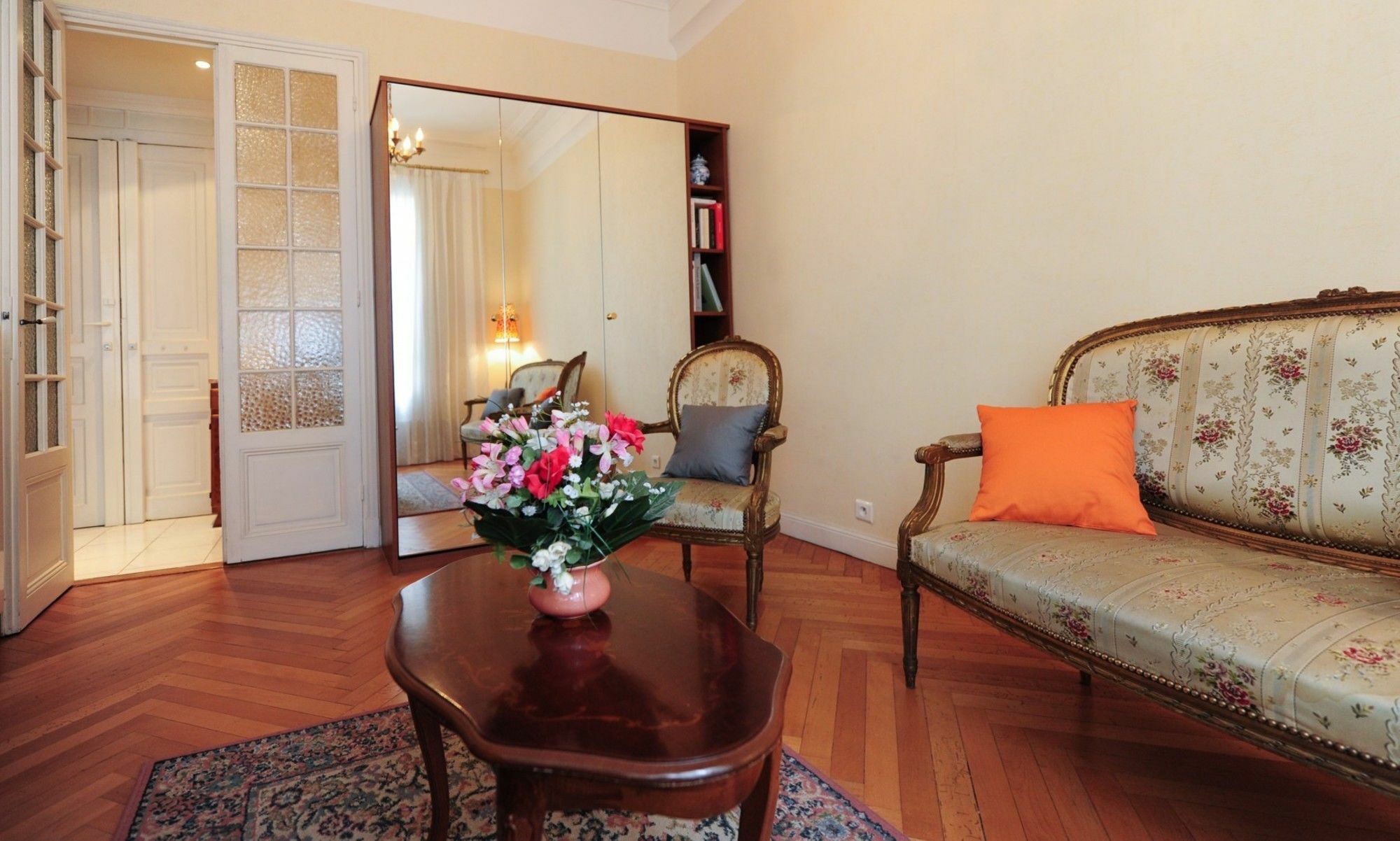 Appartement Minuetto Five Stars Holiday House Nizza Esterno foto